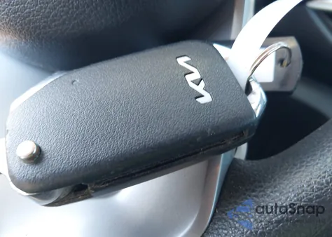 2023 Kia Forte Lxs z USA, uszkodzony, nr VIN 3KPF24AD3PE507487